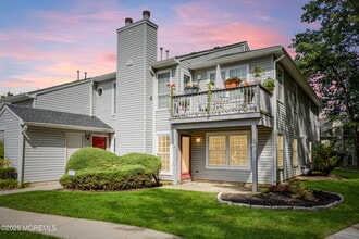 Building Photo - 363 Yorkshire Pl