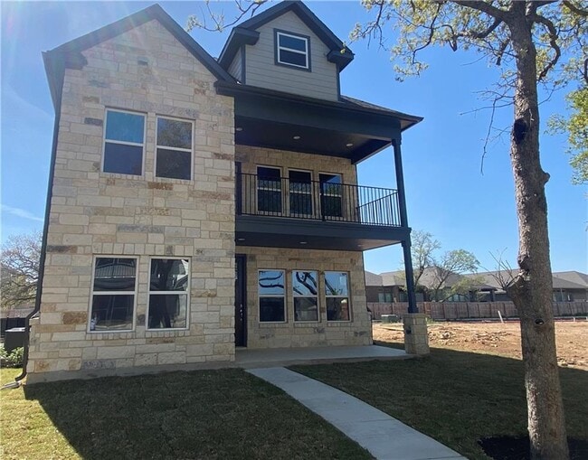 Building Photo - 1301 Low Branch Ln