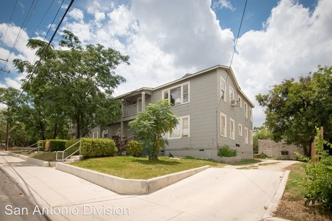 Building Photo - 726-726 E Grayson St