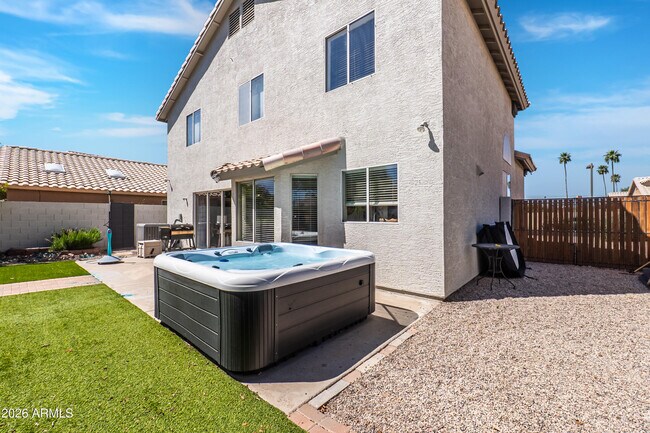 Building Photo - 1741 S Clearview Ave