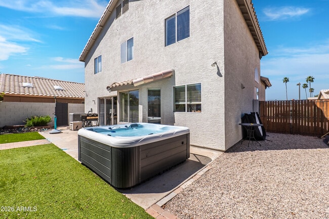 Foto del edificio - 1741 S Clearview Ave