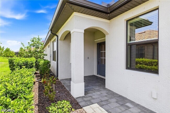 Foto del edificio - 14050 Pine Lodge Ln