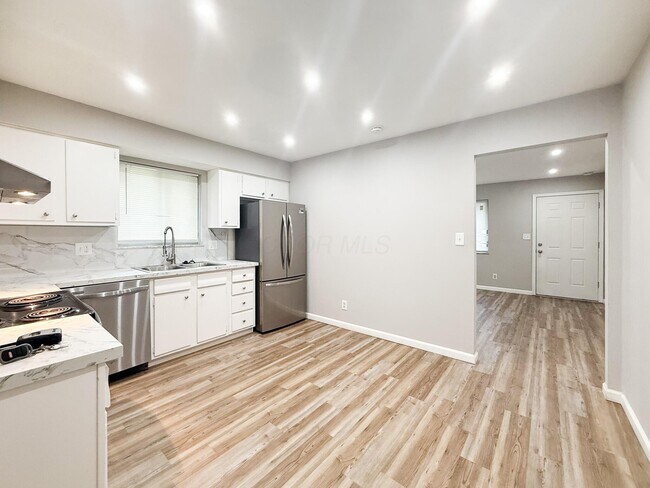 Foto del edificio - 1828 Bairsford Dr