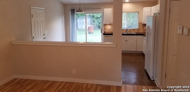 Foto del edificio - 7339 Glen Cross Dr