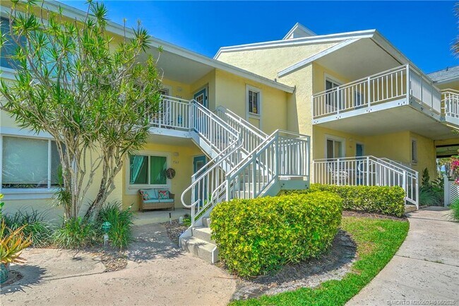 Foto del edificio - 5564 NE Gulfstream Way