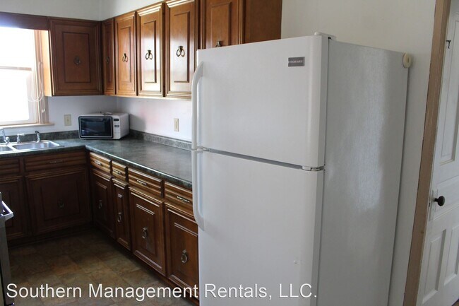 Building Photo - 3 br, 1.5 bath House - 2922 Baltimore Pike