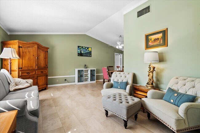 Building Photo - 1275 Summerwood Cir