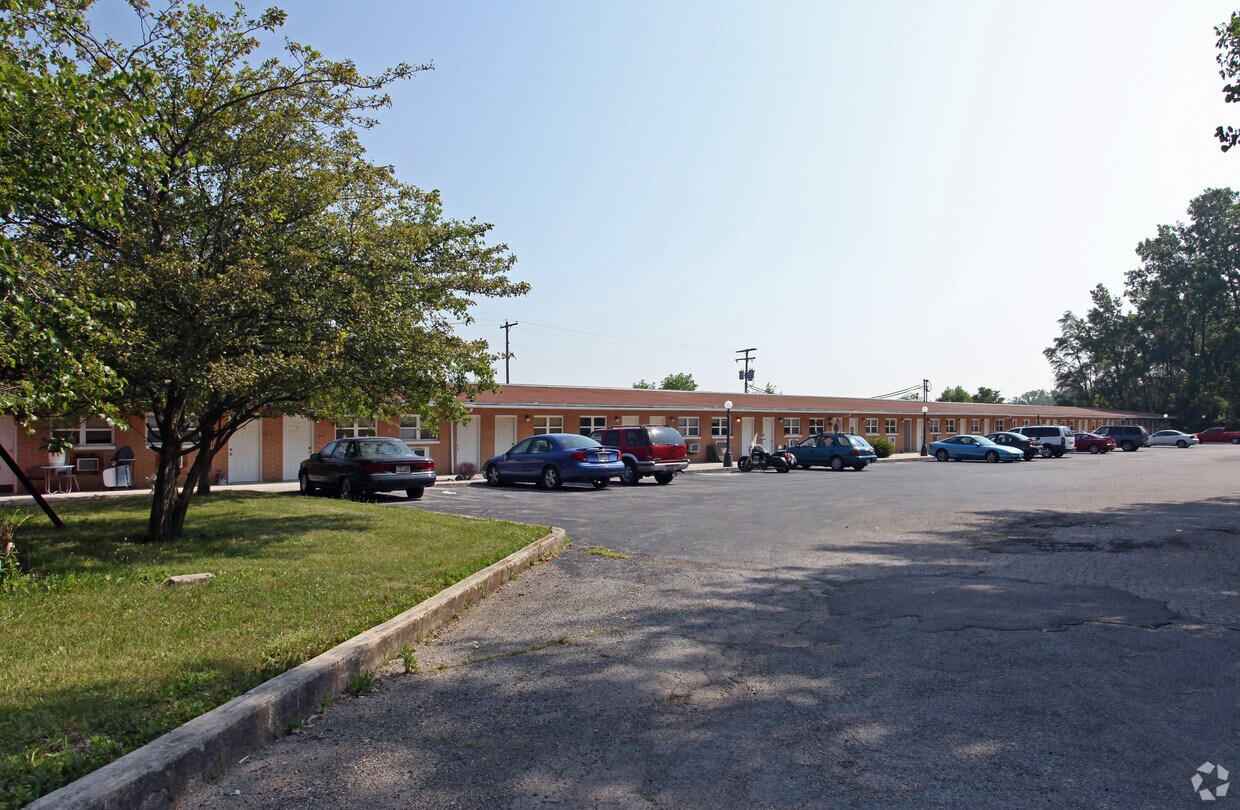Foto principal - 11315 Columbus Ave