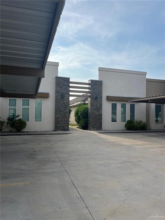 Primary Photo - 2903 Sabercat Ave