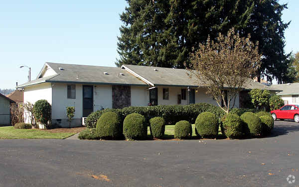 Primary Photo - Pilchuck I Apartments