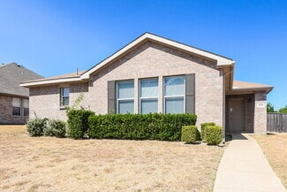 Building Photo - 1333 Fox Glenn