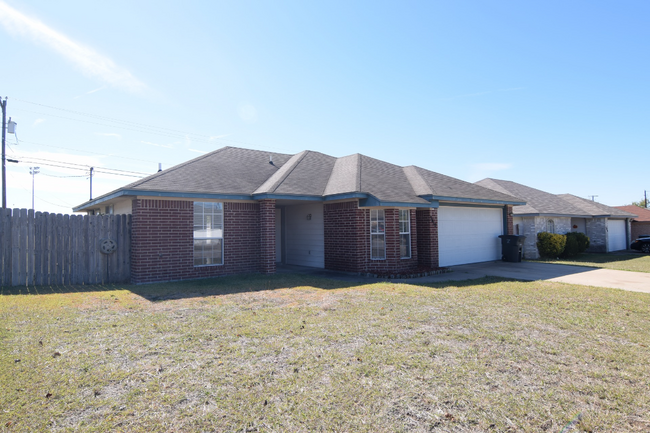 Foto del edificio - 3412 Crescent Dr