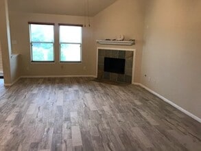 Building Photo - 13012 Castlewind Ln