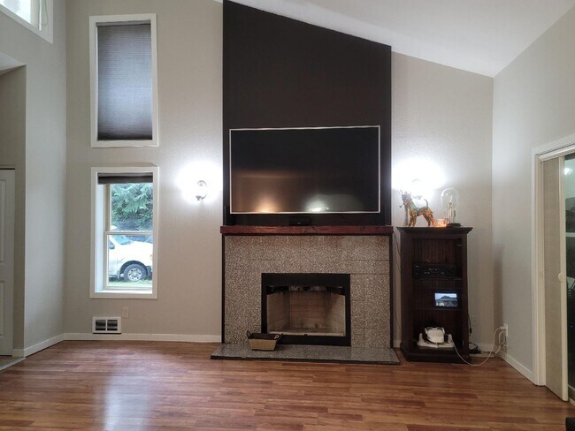 Foto del edificio - 3 Bedroom Home in Convenient Poulsbo Locat...