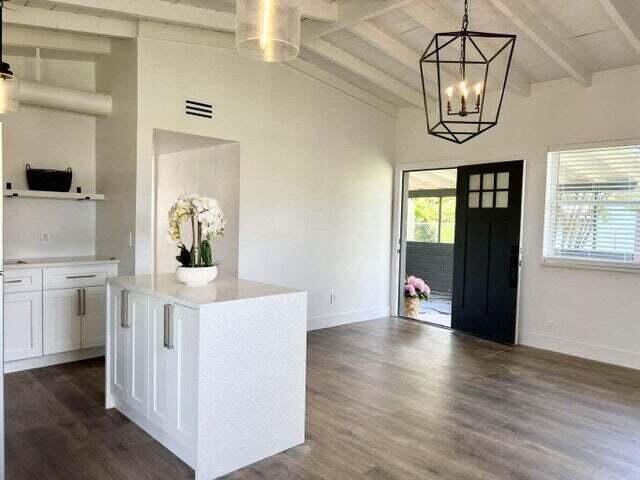 Foto del edificio - 212 NE Entrada Ave