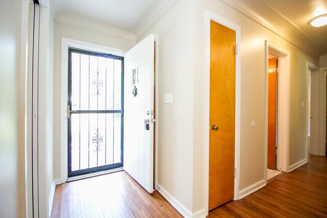 Foto del edificio - 1809 Sandringham Dr