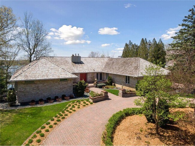 Foto del edificio - 3345 Eagle Bluff Rd