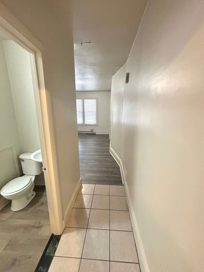 Foto del edificio - 678 Columbia Ave