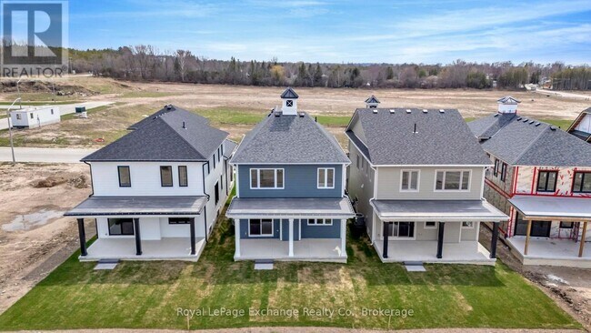 Building Photo - 131 Inverness St N