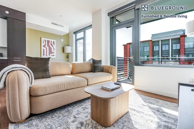 Building Photo - 1212 4th St SE