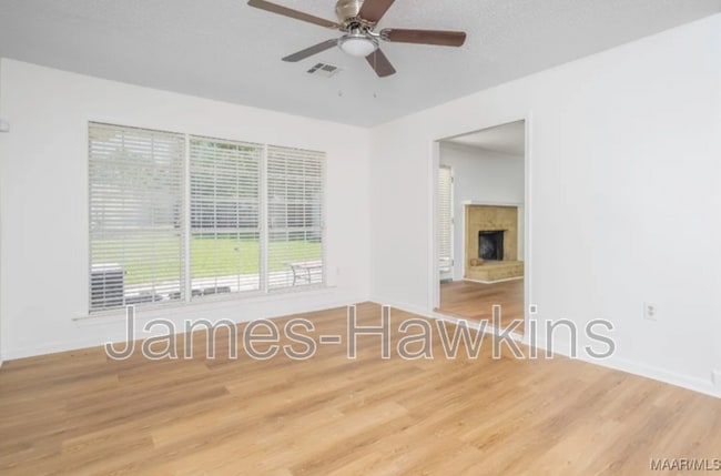 Building Photo - 2137 Edinburgh Dr