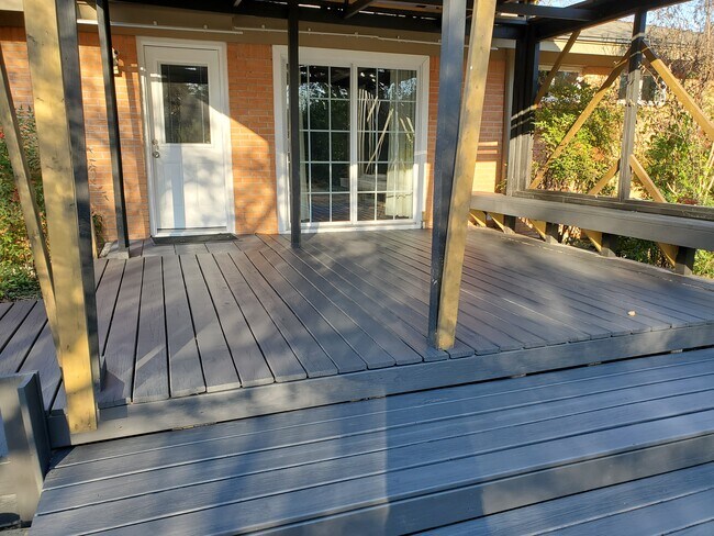 large covered deck - 9530 Ash Creek Dr
