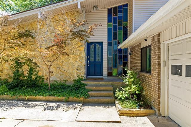 Building Photo - 8434 Greenstone Dr