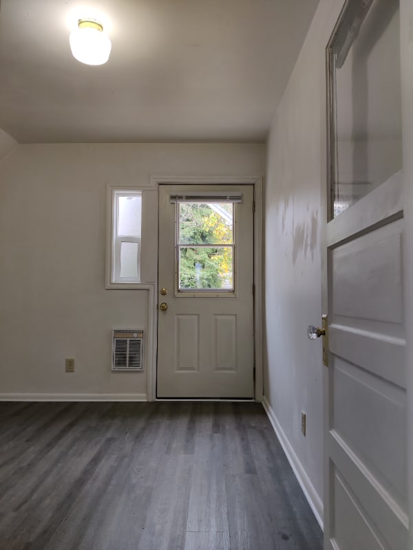 Foto del edificio - 4409 5th Ave NE