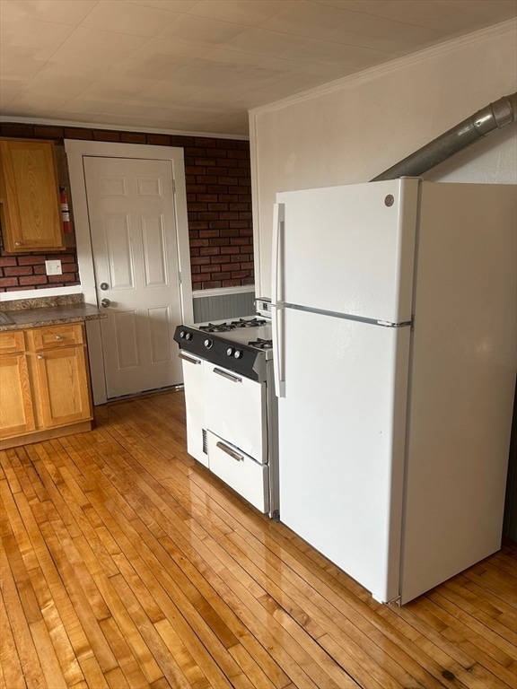 Building Photo - 15 Pine St