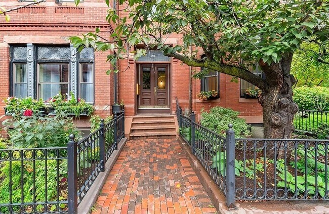 Foto del edificio - 231 W Newton St