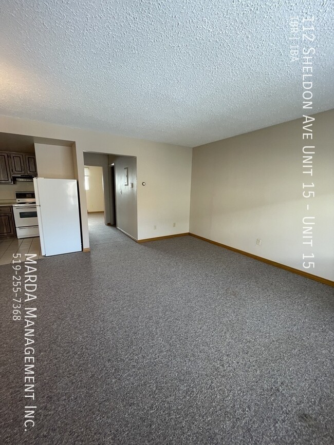 Photo du bâtiment - COZY 1-BEDROOM/1BATH APARTMENT IN CHATHAM ...