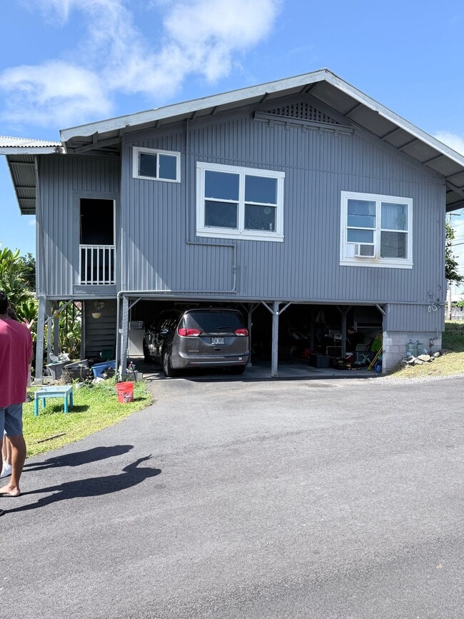 Building Photo - 2271 Kilauea Ave