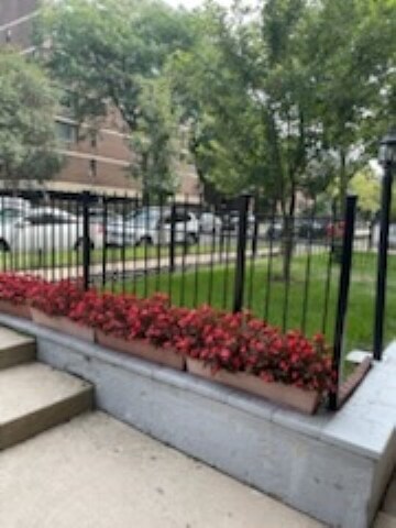 Foto del edificio - 5950 N Kenmore Ave