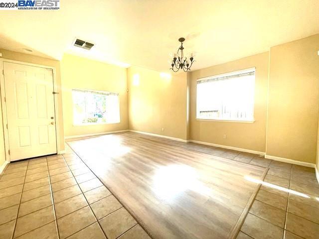 Building Photo - 2501 Crystal Way