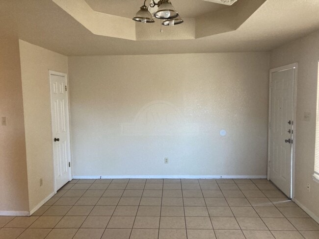 Building Photo - 2513 Bermuda Dr