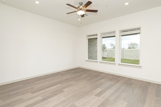 Building Photo - 3339 Daily Harvest Dr
