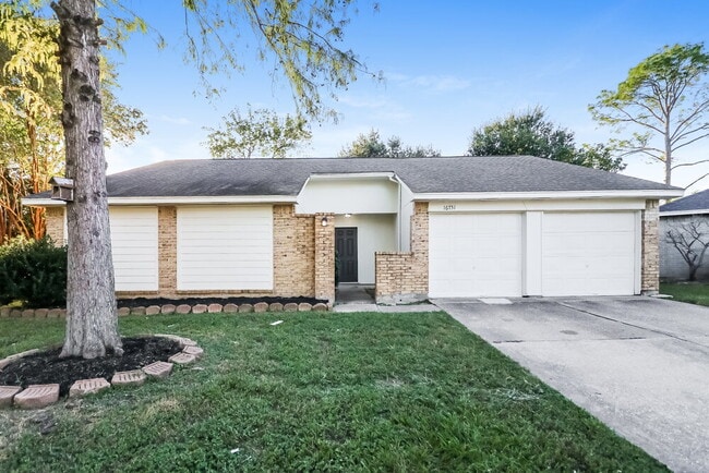 Building Photo - 16751 Dew Drop Ln