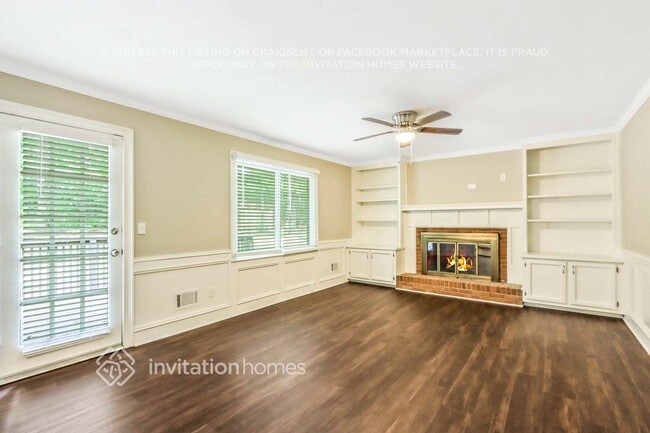 Building Photo - 677 Royal Abbey Dr