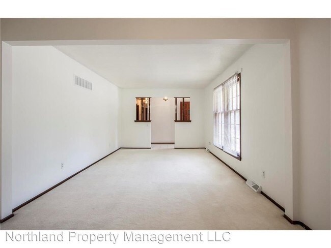Building Photo - 3 br, 2.5 bath House - 1604 NE 72nd St.