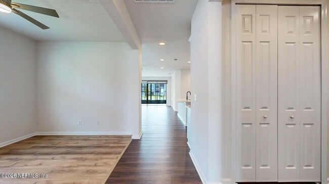 Foto del edificio - 2077 Amberly Dr