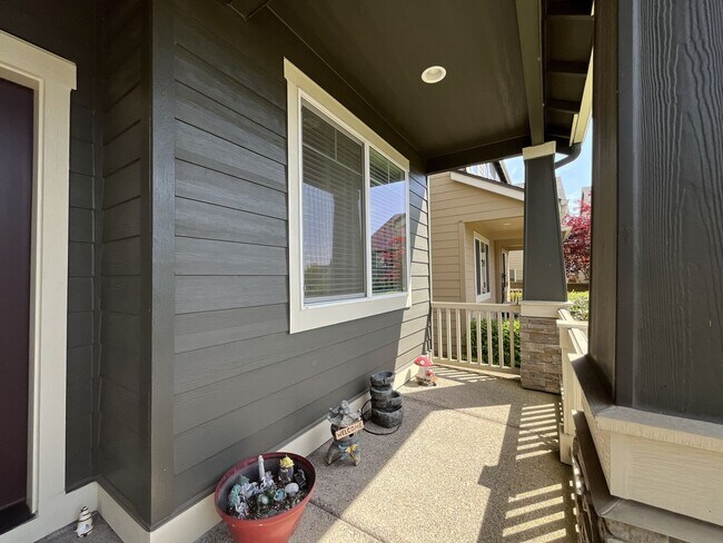 Foto del edificio - Stunning 4 Bedroom + Loft Bethany Home with Open Layout, Stainless Steel Kitchen, Two Car Garage ...