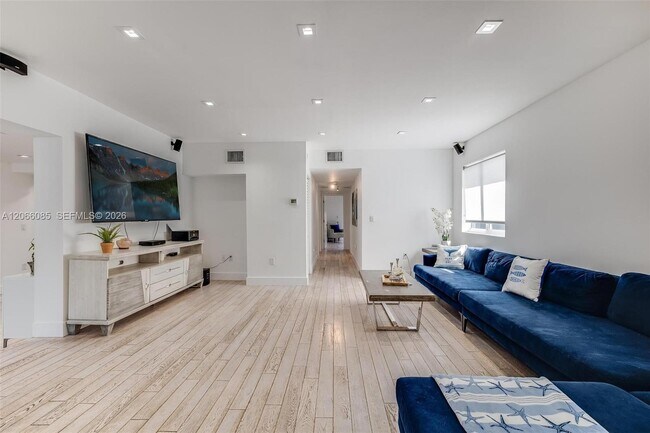 Foto del edificio - 7549 Buccaneer Ave