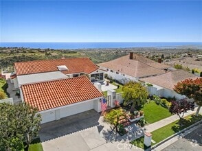 Building Photo - 35 Montecito Dr