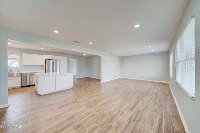 Foto del edificio - 5338 Frank Hough Rd