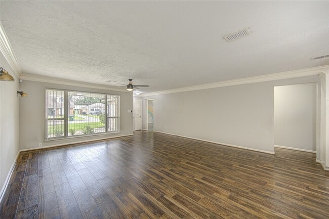Building Photo - 1719 Bowline Rd