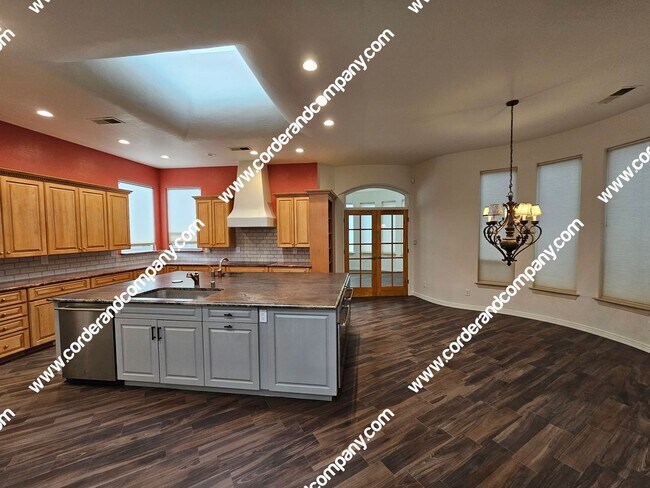 Building Photo - Welcome to this stunning 4 Bedroom, 3 Bath...
