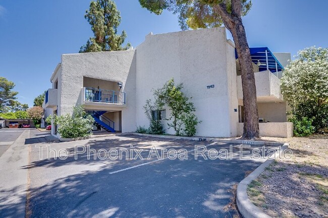 Building Photo - 1143 E Sandpiper Dr