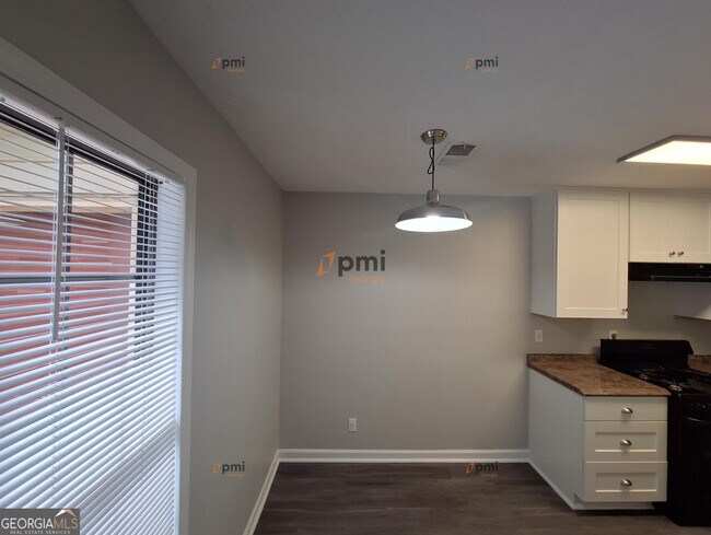 Foto del edificio - 773 Farm Creek Rd NE