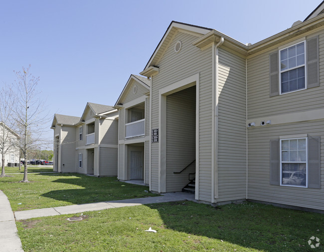 Building Photo - Square One Apartments