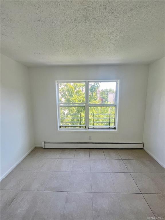 Building Photo - 1470 Vyse Ave